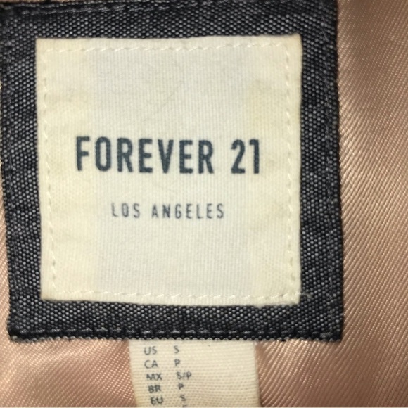 Forever 21 Cropped Faux Sherpa Fur Textured Jacket Cream Off White Woman’s Small - Picture 3 of 3